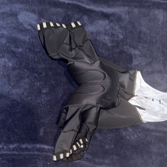 Rapha Men’s pro team Black and White Cycling shorts/bibs XL - Picture 9 of 11